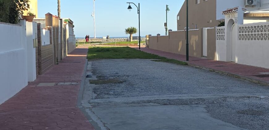 Chalet en primera linea de playa